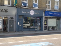 London Proper Salon